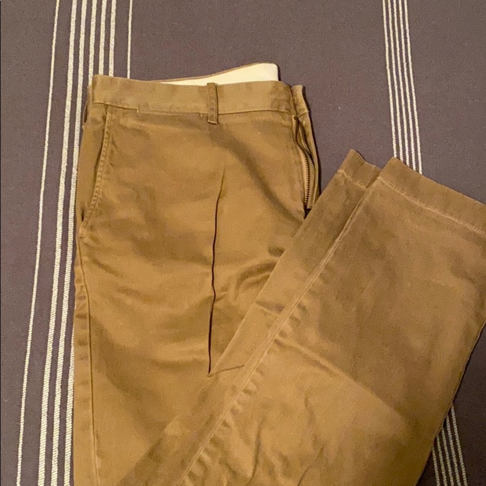 Chinos